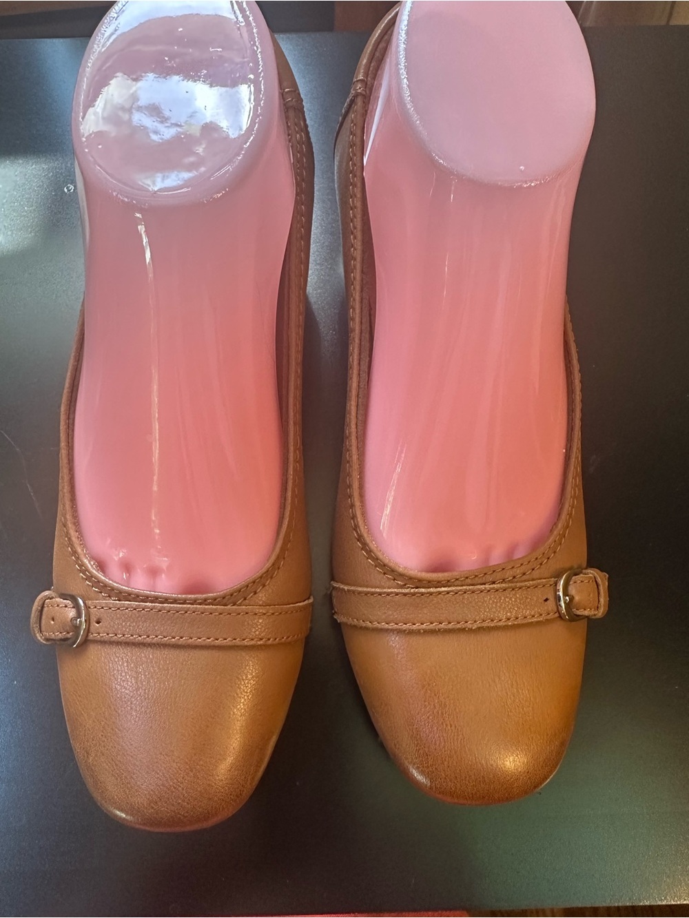 Clarks Marilyn Nora Tan Leather Block Heel Pumps Size 7.5 M - Picture 2 of 12